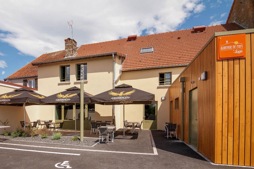 auberge-de-pays-le-commerce-jardins-et-terrasses-bologne-348631