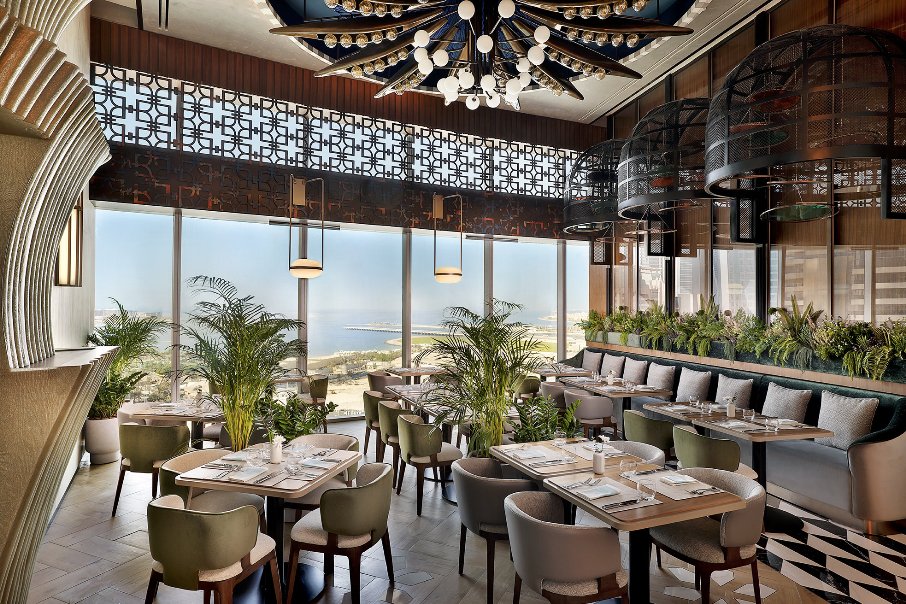 east-14-dining-area-ciel-dubai-marina