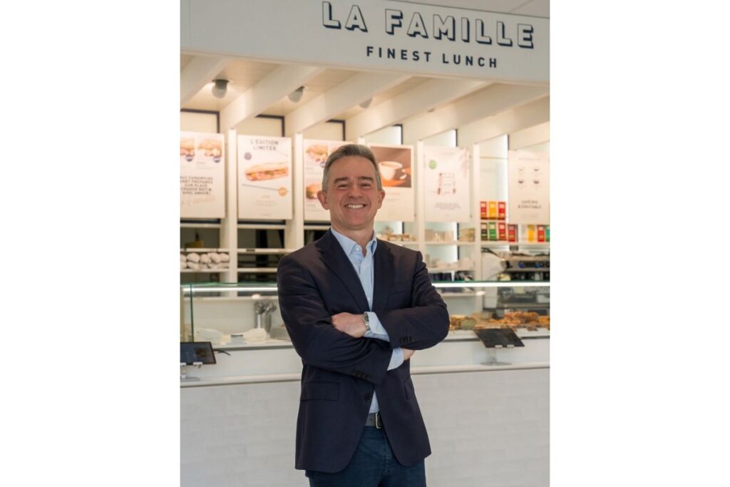 La Famille, entreprise fondée en 2019, annonce la nomination d’Alain Flipo, intervenue en janvier, en qualité de directeur général associé. Louis O’Neill occupait jusqu’alors cette fonction aux côtés des trois autres fondateurs de ce groupe d'origine lilloise (Jean-Louis Flipo, Marine O’Neill et Grégoire Nicol). Alain Flipo aura pour mission de piloter la prochaine étape de croissance du groupe (34 établissements à ce jour) et d’étendre son implantation nationale. Il veillera aussi à structurer les équipes, renforcer les outils opérationnels et industrialiser le modèle.