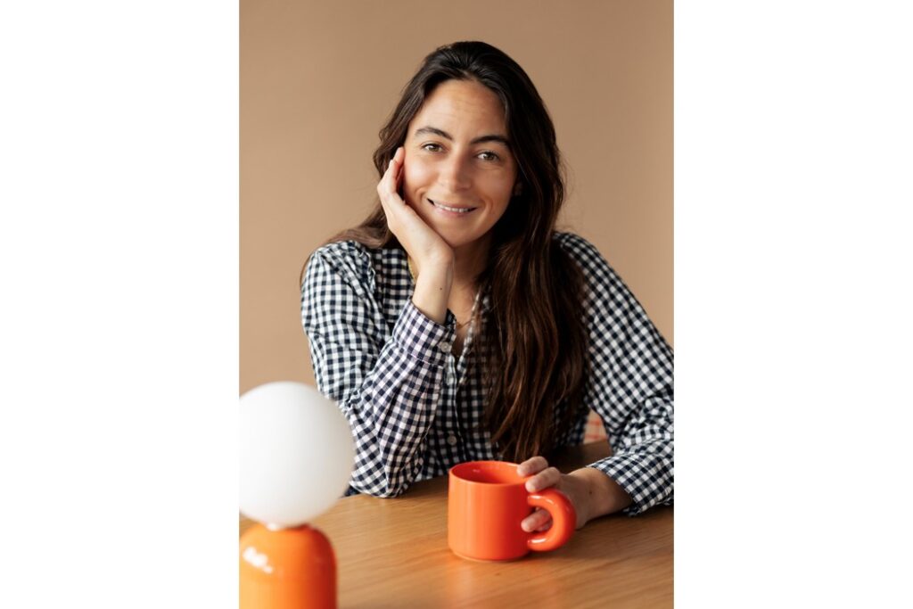 Pour accélérer sa croissance et renforcer son maillage national, Foodles annonce la nomination de Julia Vergnot au poste créé de Chief Revenu Officer (CRO). Après neuf années passés au sein de la start-up de ressources humaines Brigad, sa mission sera de piloter l’ensemble des fonctions et leviers liées au développement de revenus de cette entreprise innovant sur son marché de la restauration d'entreprise, qui entend structurer son organisation et maximiser sa performance commerciale.