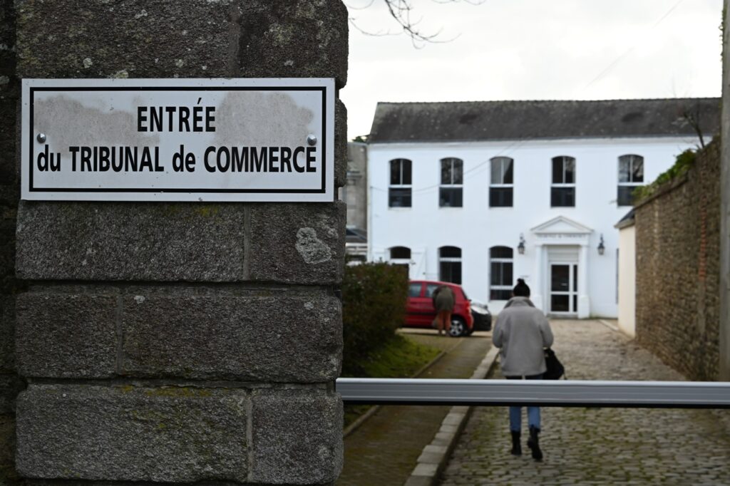 L'Hébergement Restauration fait malheureusement exception à la stabilisation inédite des défaillances d'entreprises en France au 3e trimestre 2026, observée par le cabinet Altares, avec un net ralentissement du rythme des faillites (+0,5 %) et surtout des liquidations judiciaires (-1,2 %). De toutes les branches, l'HR est celle qui accuse la plus forte hausse de procédures collectives (+11%) et de liquidations (+7,9%). Une hausse qui touche presque tous ses secteurs, hôtels, restauration rapide et débits de boissons en tête. A la seule exception des traiteurs qui repassent dans le vert.